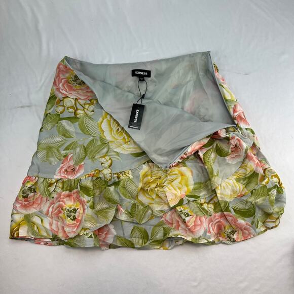 EXPRESS Floral Ruffle Skirt - Picture 7 of 12